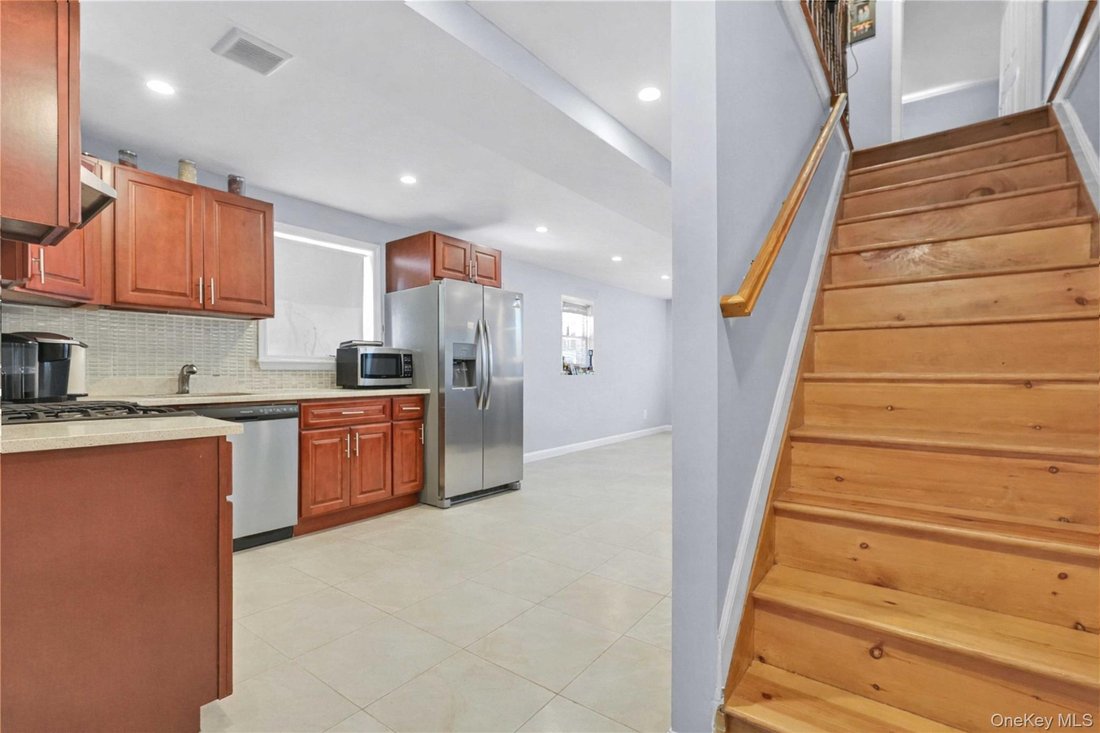 House in New York, New York, United States 1 - 17283860