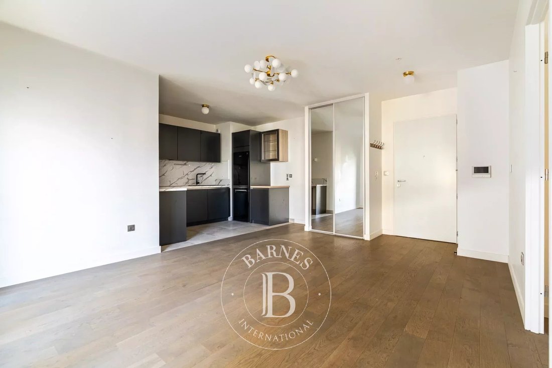 Apartment in Ile de la Jatte - Parc d'Orléans, Neuilly-sur-Seine, France 4 - 17281314