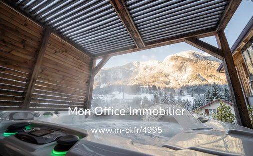 Chalet in Le Petit-Bornand-les-Glieres, Glières-Val-de-Borne, France 1