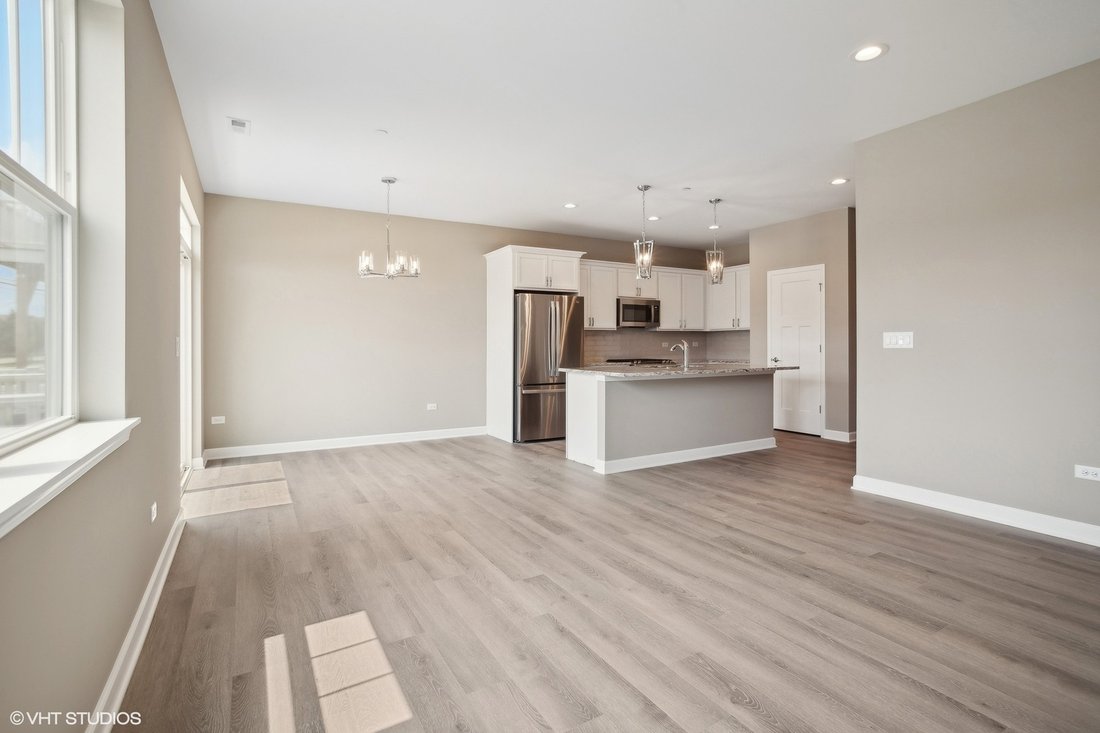 Condo in Addison, Illinois, United States 3 - 17282678