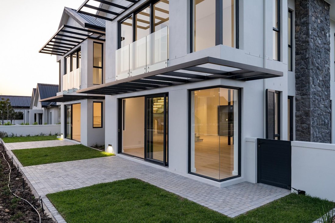 House in Paarl, Western Cape, South Africa 5 - 17282481