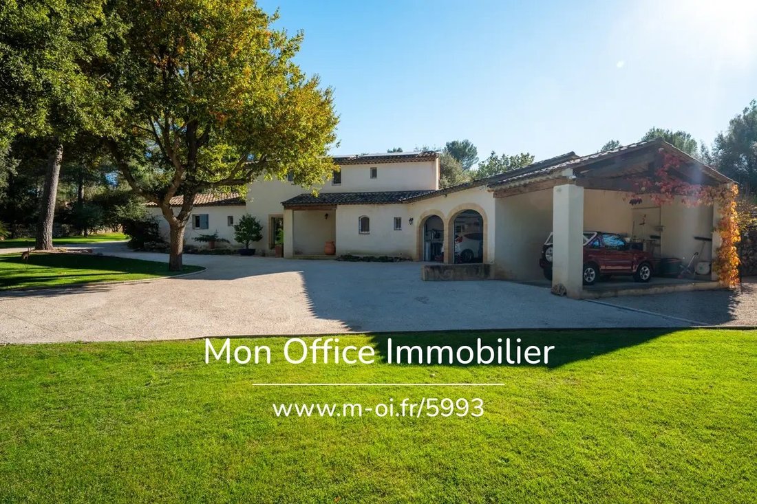 House in Jouques, Provence-Alpes-Côte d'Azur, France 5 - 17283726