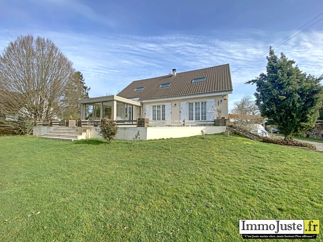 House in Les Essarts-le-Roi, Ile-de-France, France 1 - 17284290
