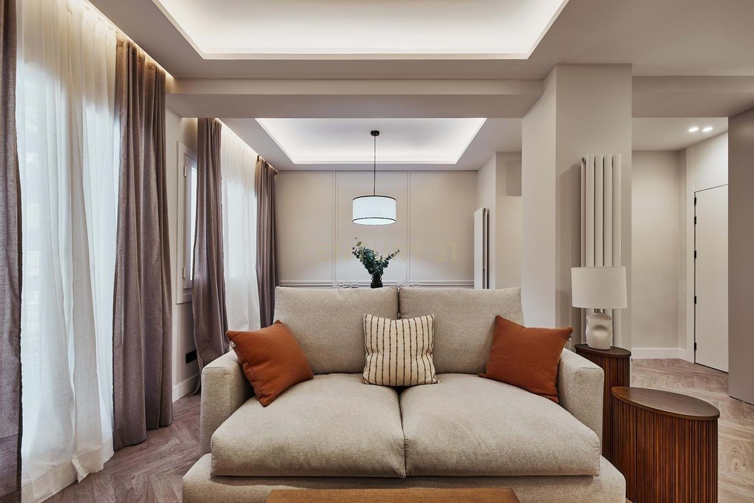 Apartment in Chamberi, Madrid, Spain 3 - 17283401