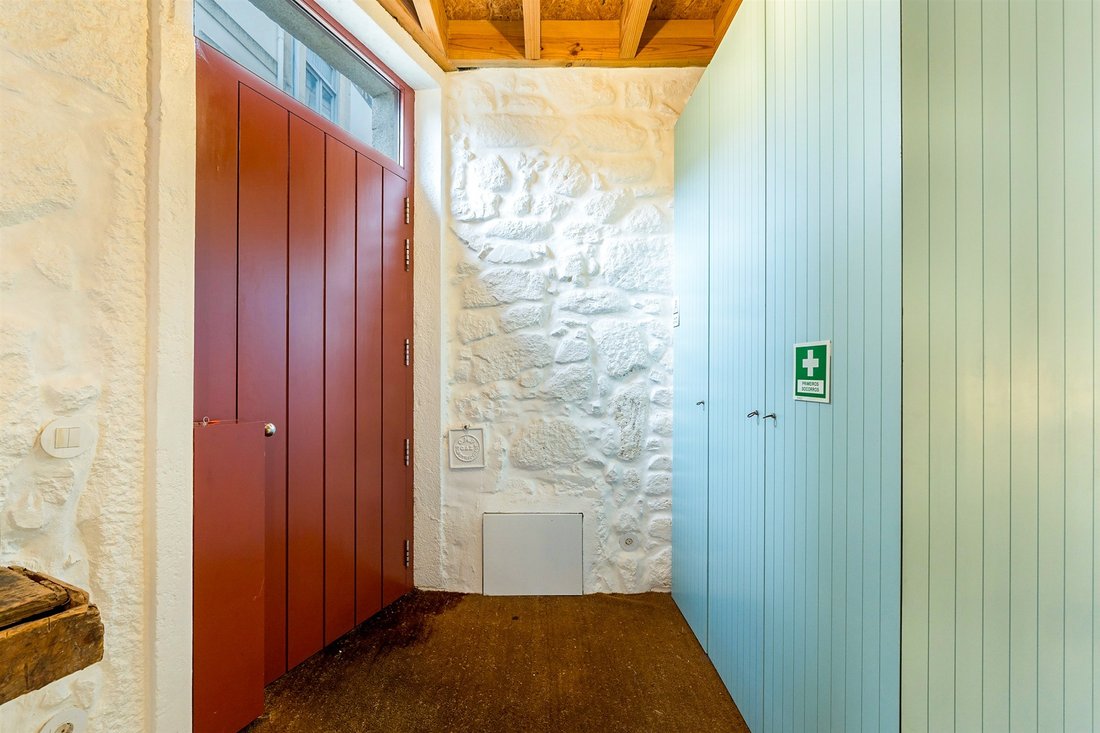 House in Cedofeita, Santo Ildefonso, Se, Miragaia, Sao Nicolau e Vitoria, Porto District, Portugal 2 - 17284436