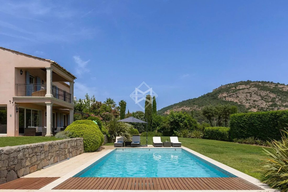 Villa in Grimaud, Provence-Alpes-Côte d'Azur, France 4 - 13412512