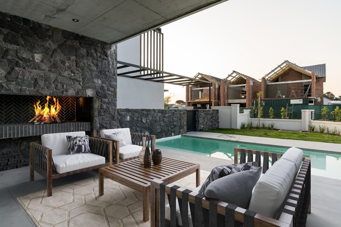 House in Paarl, Western Cape, South Africa 3 - 17282481