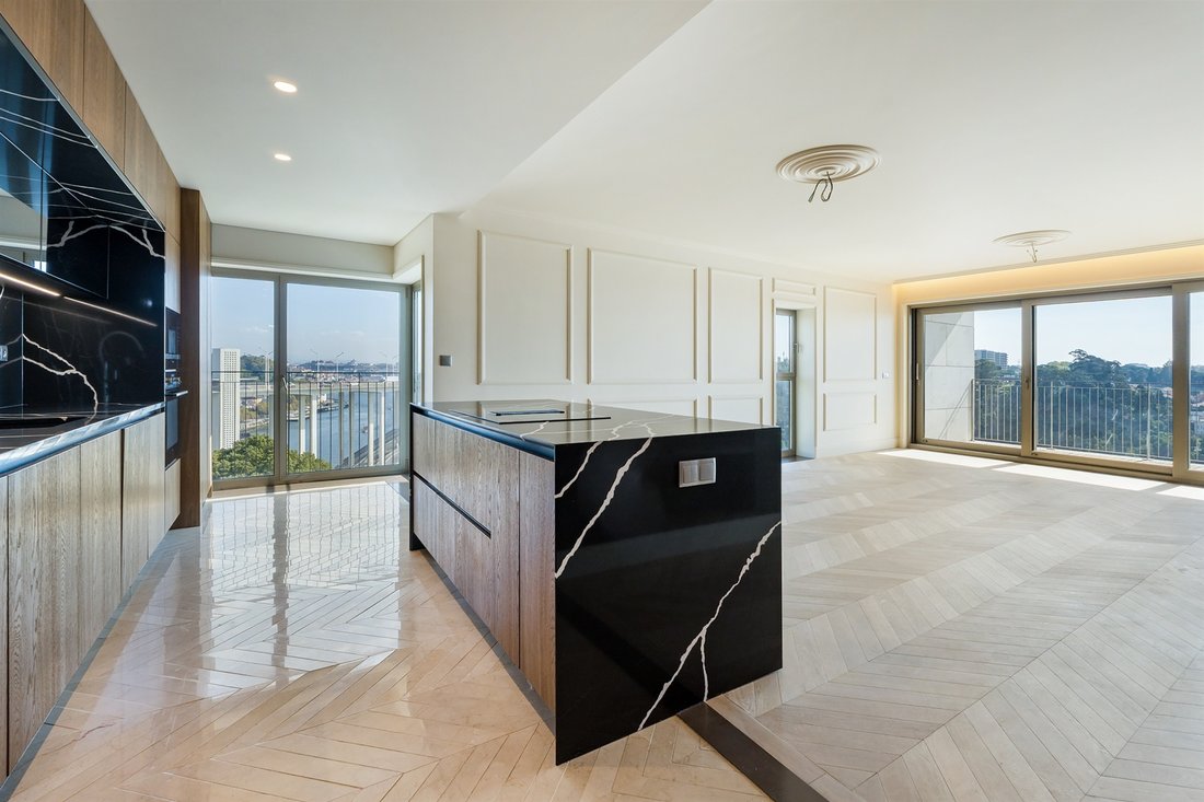 Apartment in Lordelo do Ouro e Massarelos, Porto District, Portugal 5 - 17284482