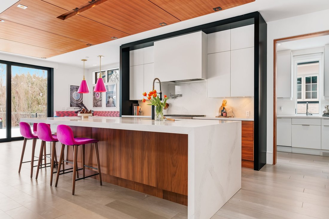 House in Toronto, Ontario, Canada 5 - 17283927