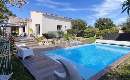 House in Terris la Justice, Plaisance-du-Touch, France 1
