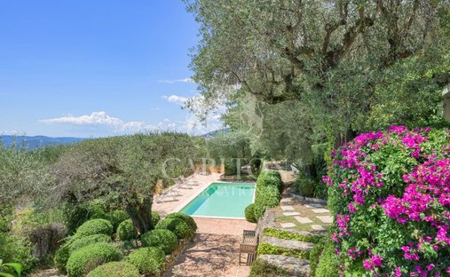 Villa à Châteauneuf-Grasse, Provence-Alpes-Côte d'Azur, France 1