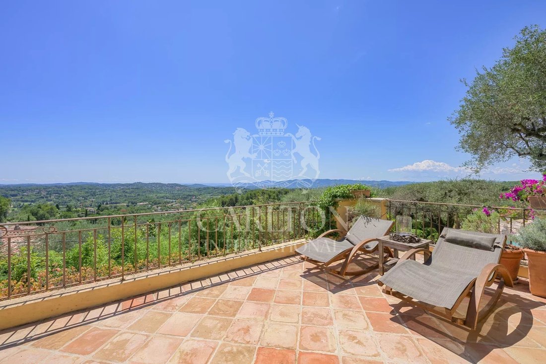 Villa in Châteauneuf-Grasse, Provence-Alpes-Côte d'Azur, Frankreich 4 - 17283483
