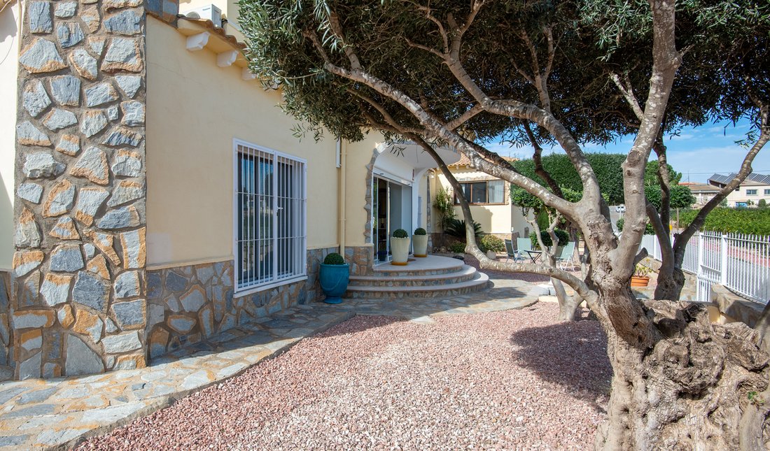 Villa in Algorfa, Valencian Community, Spain 4 - 17281433