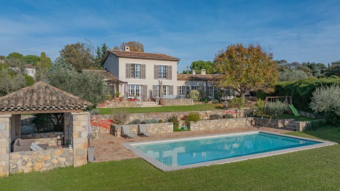 Estate in Mougins, Provence-Alpes-Côte d'Azur, France 5 - 17281273