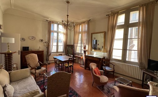 Apartment in Granettes-Jauberte-Sainte Anne, Aix-en-Provence, France 1