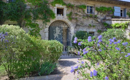 Country House in Grasse, Provence-Alpes-Côte d'Azur, France 1