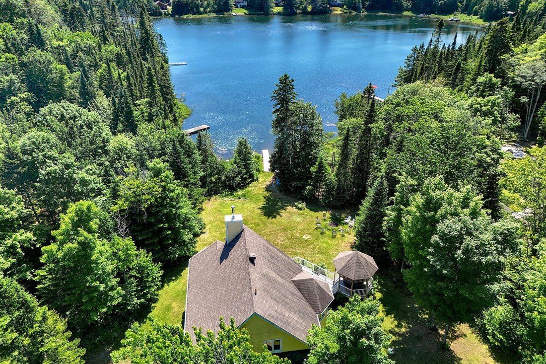 House in Sainte-Lucie-des-Laurentides, Quebec, Quebec, Canada 1 - 17281267