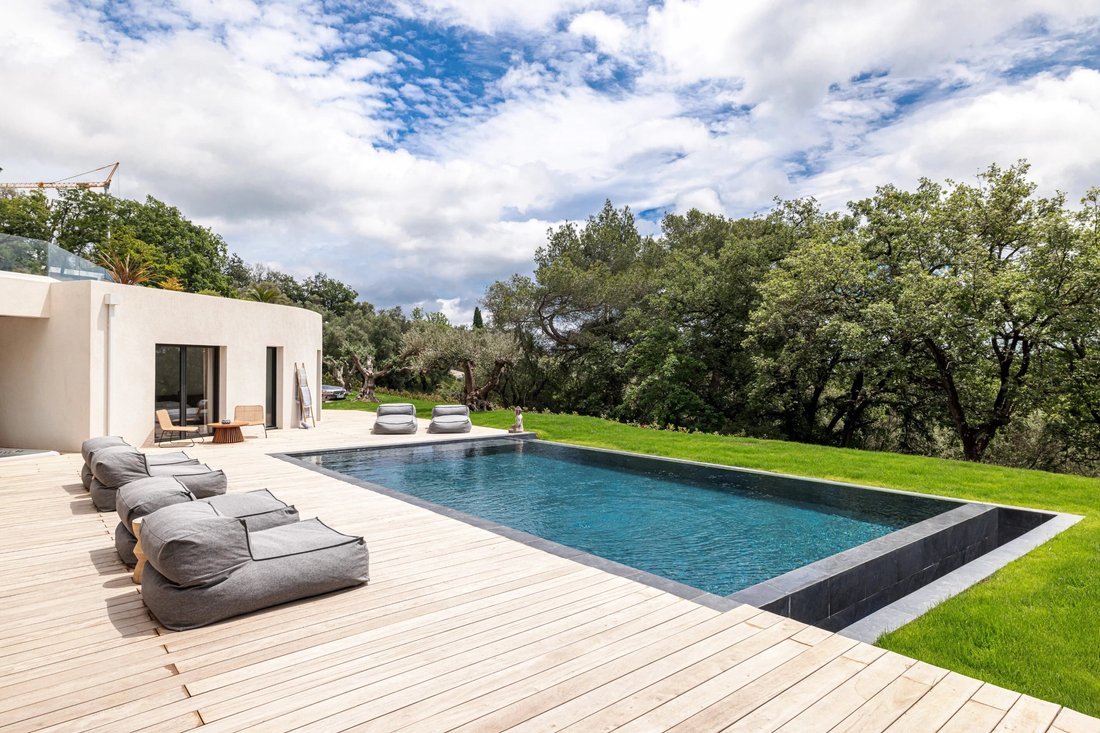 House in Le Rouret, Provence-Alpes-Côte d'Azur, France 3 - 17284003
