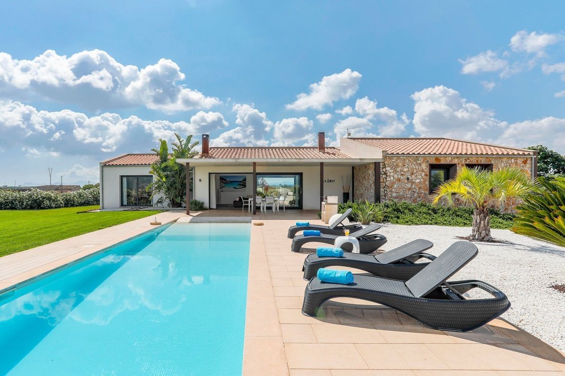 Villa in sa Pobla, Balearic Islands, Spain 1 - 17283373