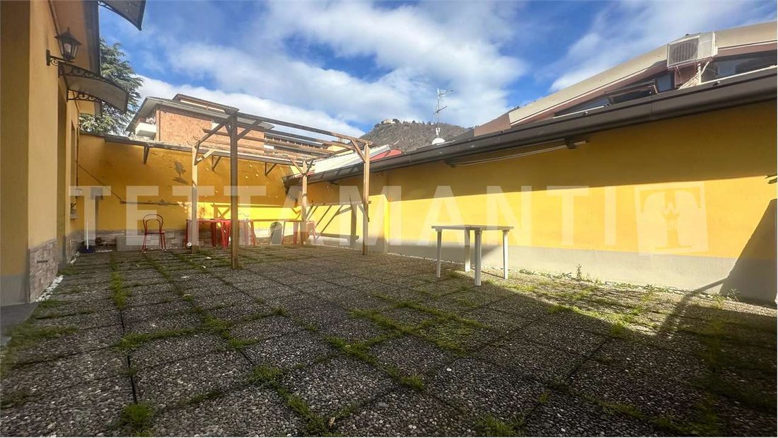 Apartment in Eastern Lake Center, Como, Lombardy 1 - 17282156
