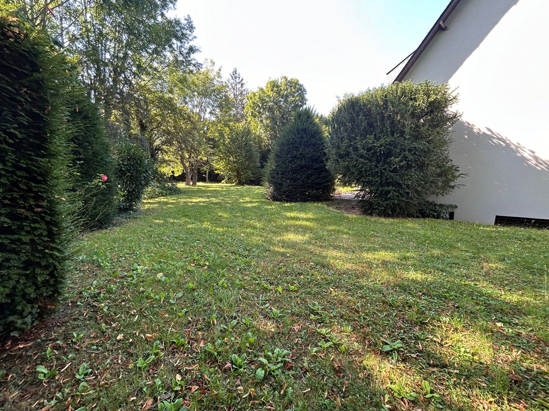 House in Côte Saint Louis, Garches, France 2 - 17283050