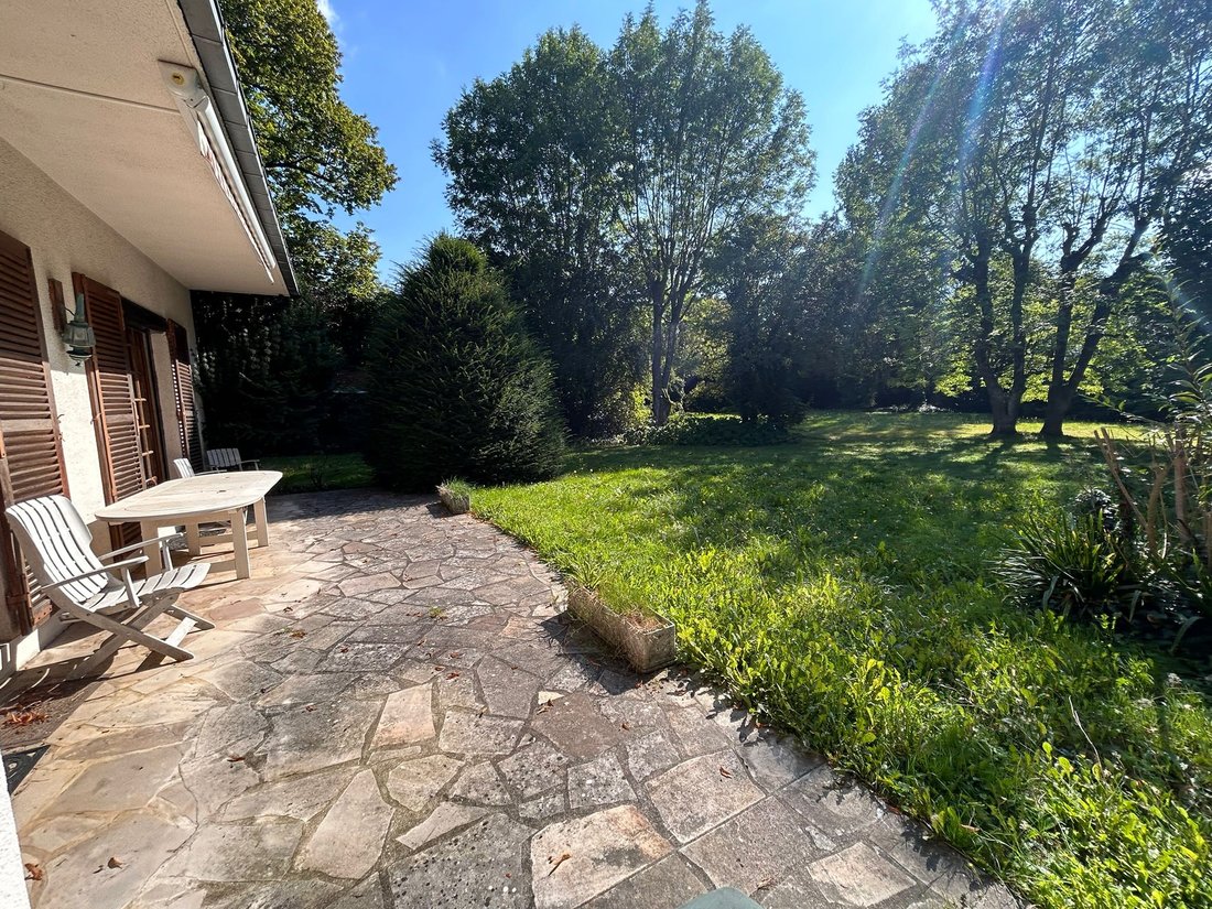 House in Côte Saint Louis, Garches, France 1 - 17283050
