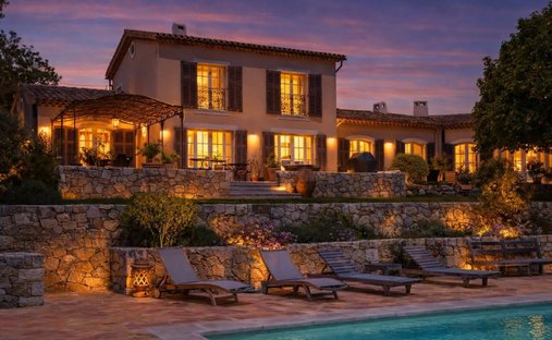 Estate in Mougins, Provence-Alpes-Côte d'Azur, France 1