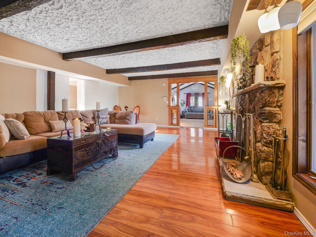 House in Monroe, New York, United States 3 - 17283111
