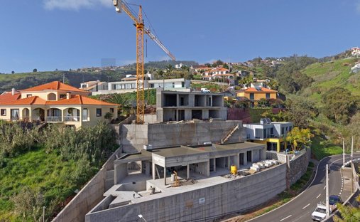 Casa en Estreito da Calheta, Madeira, Portugal 1