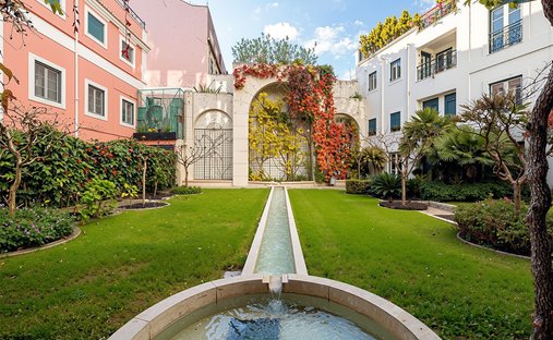 Apartment in Misericordia, Lisbon, Portugal 1
