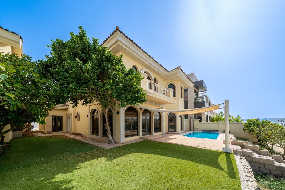Villa in Palm Jumeirah, Dubai, United Arab Emirates 1 - 16048138