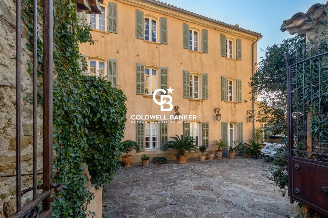 House in Nord Est, Bormes-les-Mimosas, France 1 - 17281322