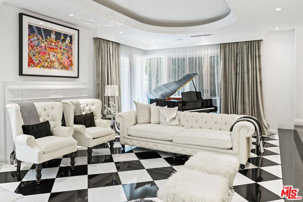 House in Los Angeles, California, United States 4 - 17281990