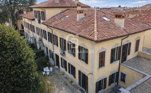 Villa in Carate Brianza, Lombardei, Italien 1