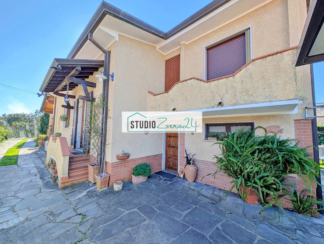 Villa in Seravezza, Tuscany, Italy 4 - 17284110