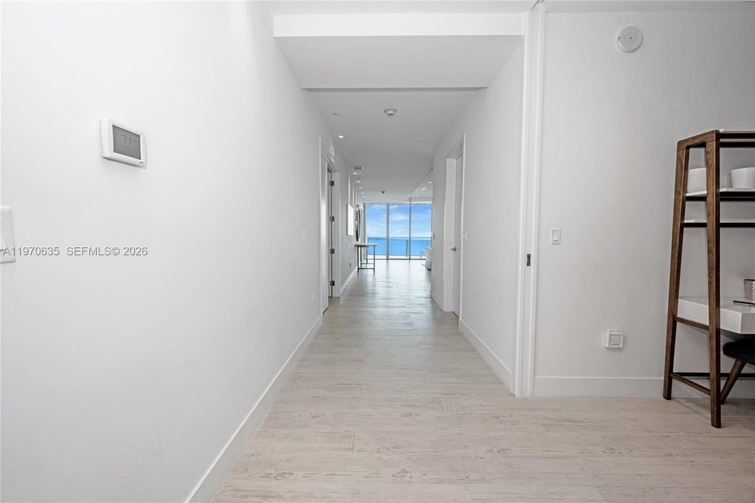 Condo in Sunny Isles Beach, Florida, United States 3 - 17282106