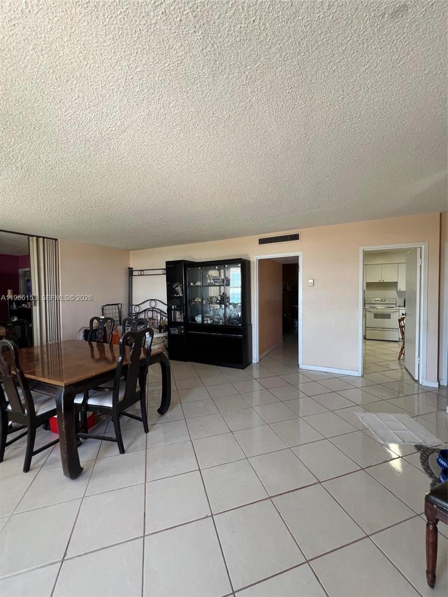Condo in Bal Harbour, Florida, United States 5 - 17235952