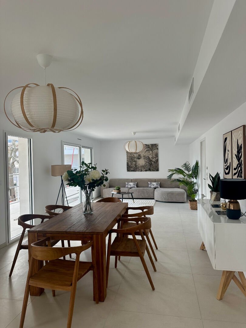 Apartment in Saint Giniez, 8e Arrondissement, Marseille 1 - 17281299