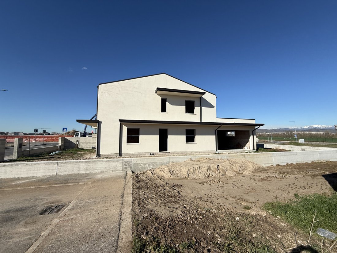 House in San Bonifacio, Veneto, Italy 5 - 17283904