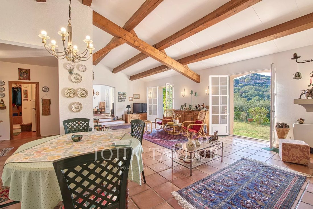 Villa in Grimaud, Provence-Alpes-Côte d'Azur, France 5 - 12580834