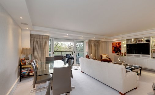 Apartment in Primrose Hill, Camden, England 1