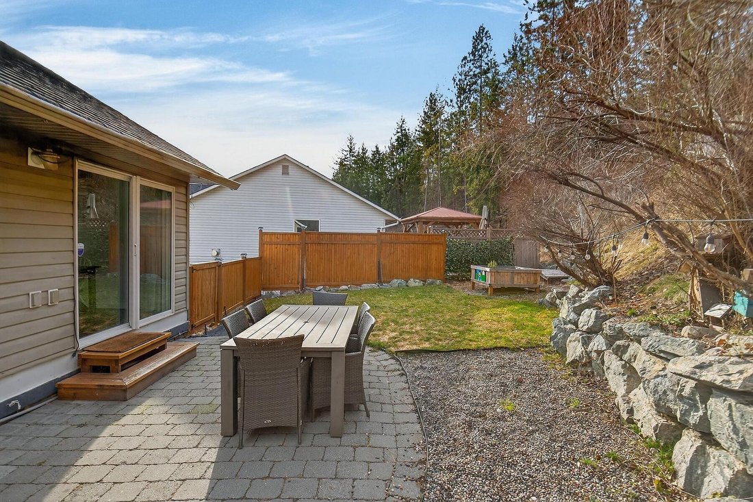 House in West Kelowna, British Columbia, Canada 5 - 17283939