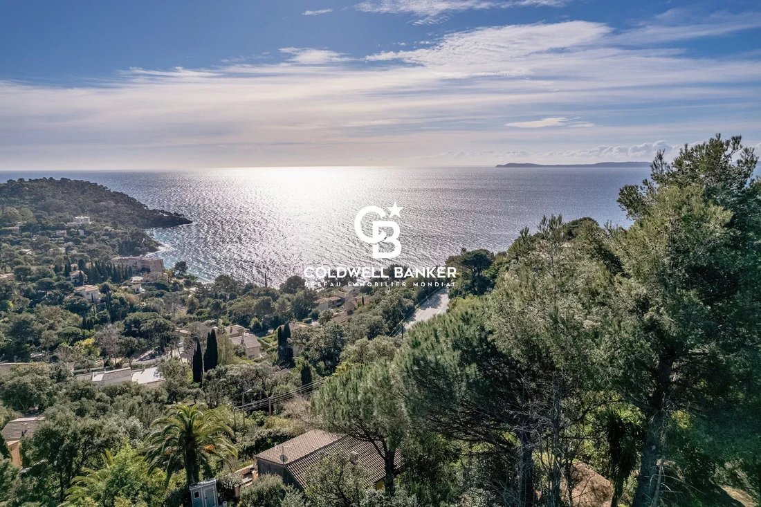 House in Rayol-Canadel-sur-Mer, Provence-Alpes-Côte d'Azur, France 1 - 17281327