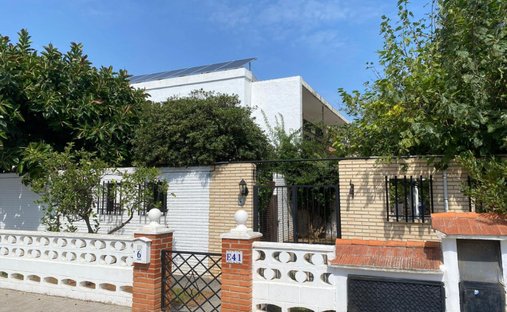 House in Sagunt / Sagunto, Valencian Community, Spain 1