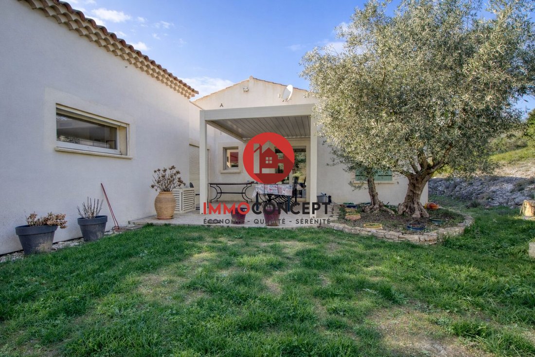 Villa in Arrondissement of Nimes, Occitania, France 5 - 17284426