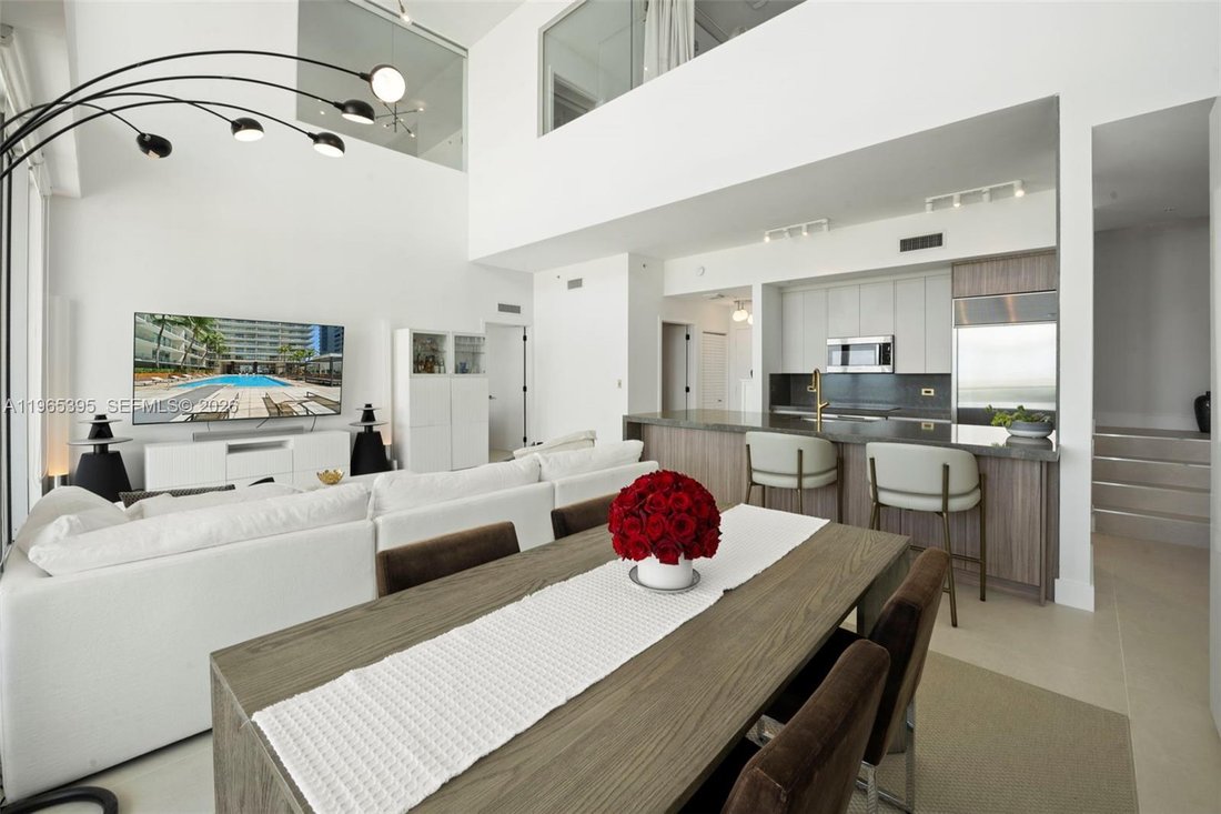 Condo in Miami, Florida, United States 5 - 17284835