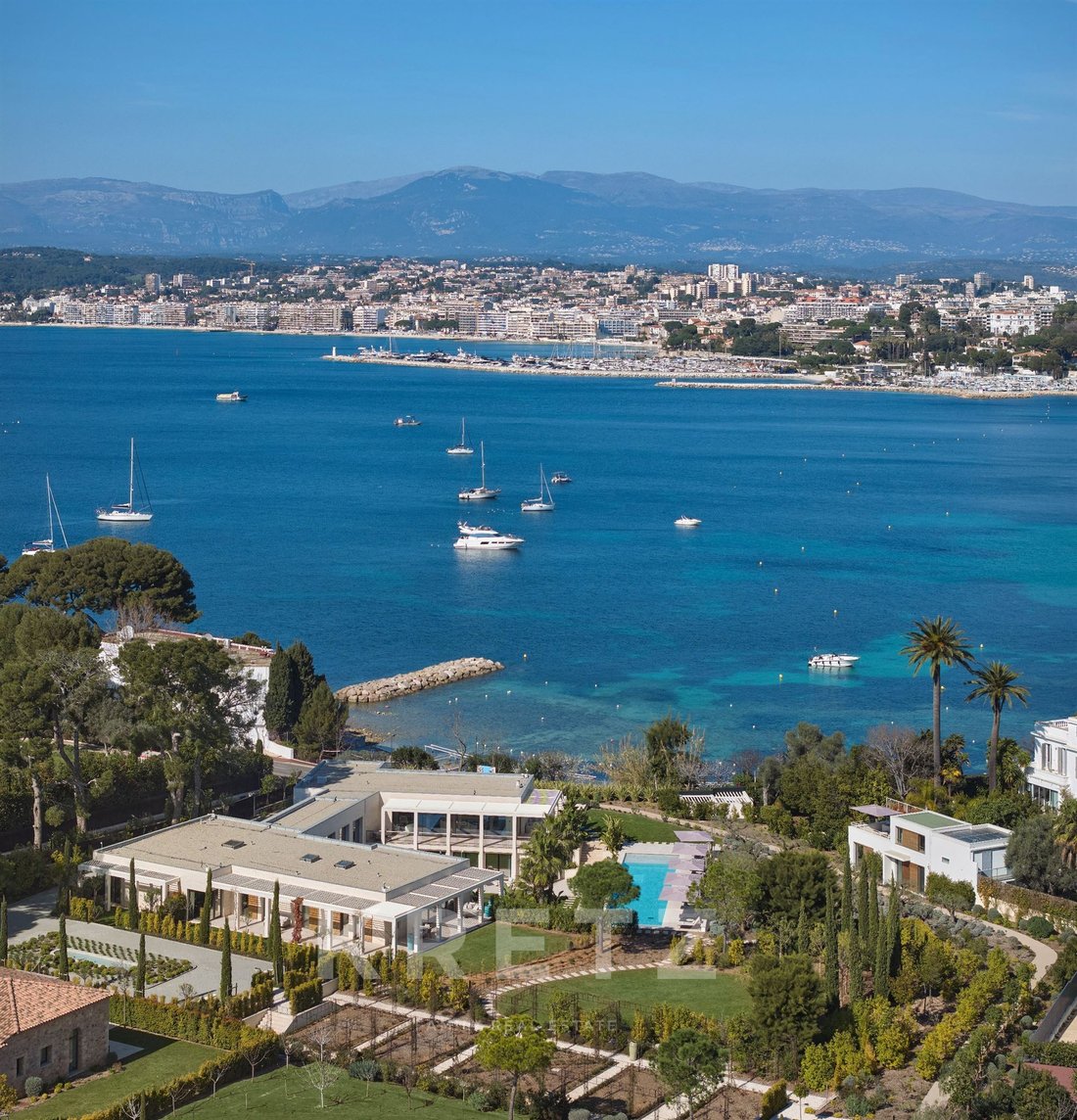 House in Antibes, Provence-Alpes-Côte d'Azur, France 1 - 17285003