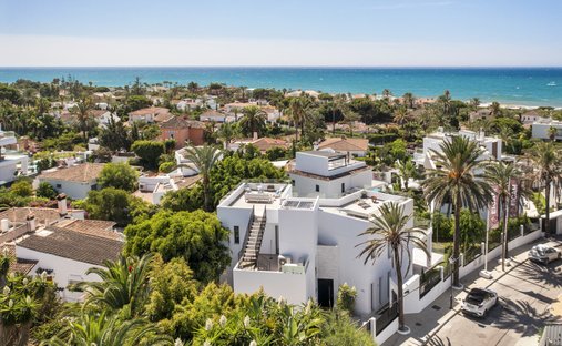 Villa in Elviria-Cabopino, Marbella, Spain 1