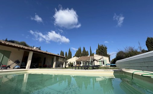 Casa a Fontvieille, Provenza-Alpi-Costa Azzurra, Francia 1