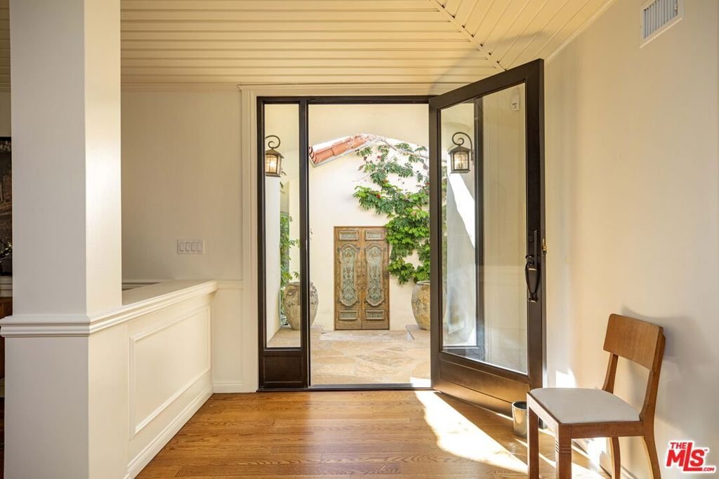 House in Los Angeles, California, United States 2 - 17279205